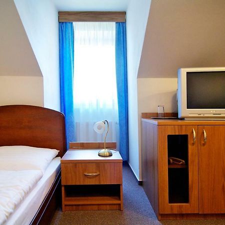 Kastiel Lucivna Hotell Exteriör bild