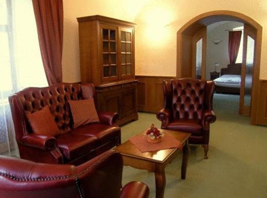 Kastiel Lucivna Hotell Exteriör bild